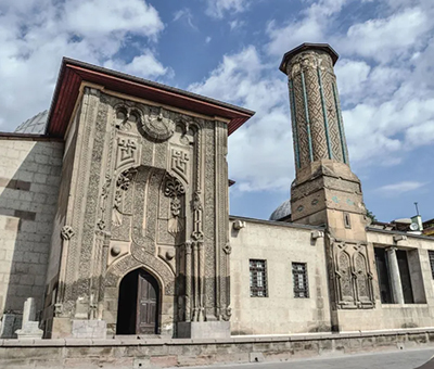 İnce Minareli Medrese