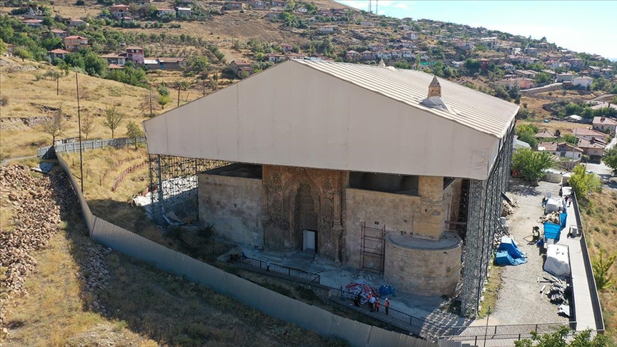 Divriği Ulu Camii ve Darüşşifası
